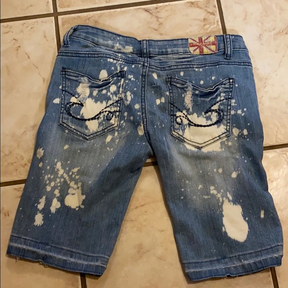 Machine Shorts - Picture 2 of 3